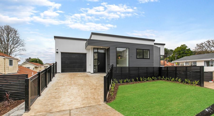  at 33 Woodward Avenue, Mangere Bridge, Manukau City, Auckland