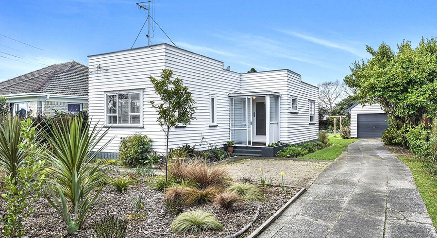  at 216 Fox Street, Hamilton East, Hamilton, Waikato