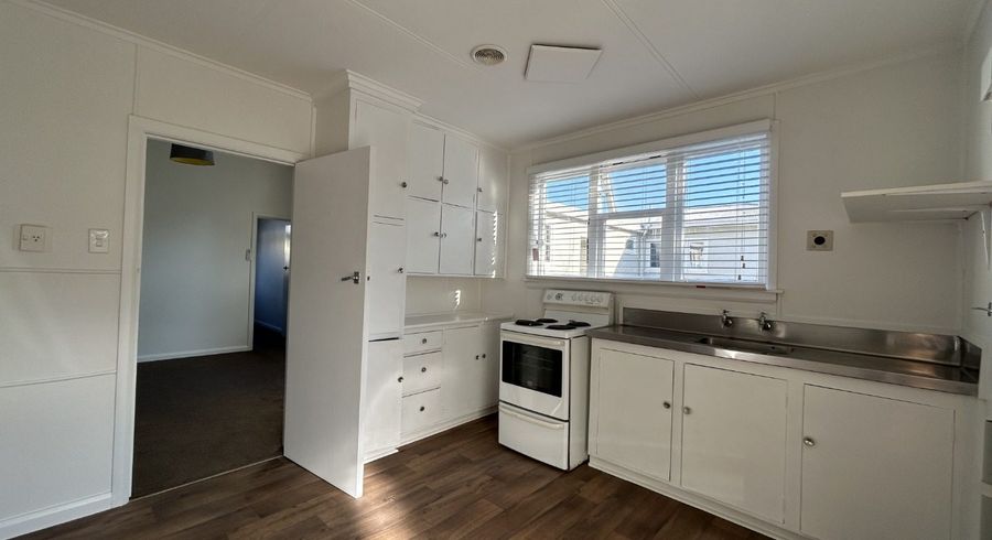  at 2/26 Pascal Street, Takaro, Palmerston North, Manawatu / Whanganui