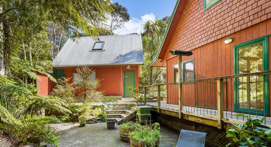  at 74 Grassmere Road, Henderson Valley, Auckland