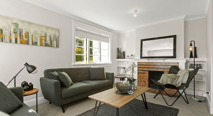  at 2/4 View Road, Mount Eden, Auckland City, Auckland