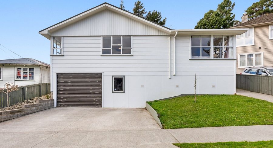  at 4 Thomson Grove, Stokes Valley, Lower Hutt, Wellington