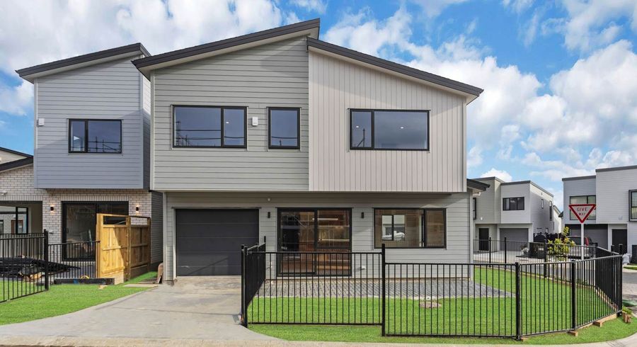  at 9 Whiteywood Street, Westgate, Waitakere City, Auckland