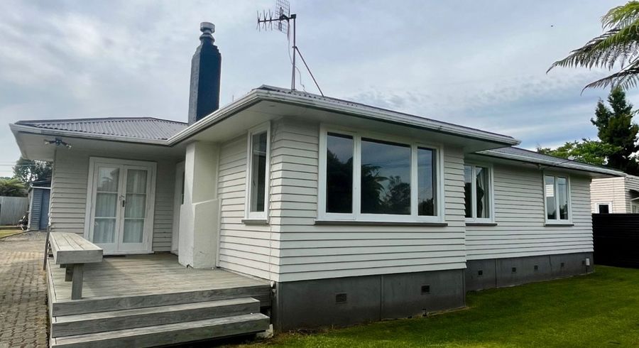  at 28 Charles Road, Hannahs Bay, Rotorua, Bay Of Plenty