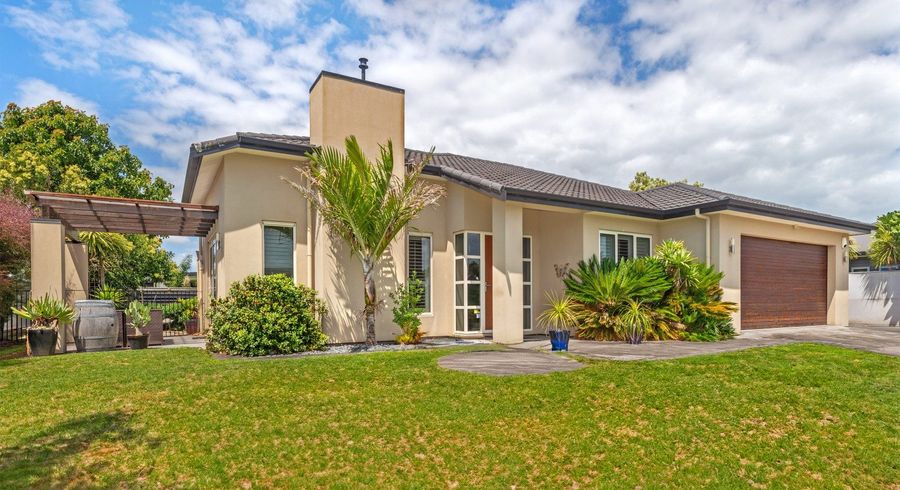  at 11 Charteris Rise, Riverdale, Gisborne