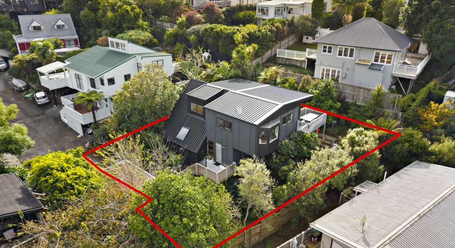  at 2/26 Colonial Road, Birkenhead, North Shore City, Auckland