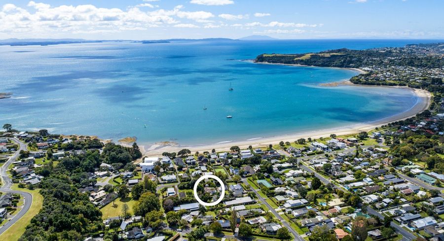  at 9 Glamis Avenue, Manly, Rodney, Auckland