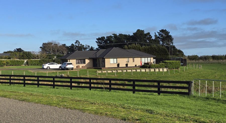  at 3 Highland View Drive, Tokomaru, Palmerston North