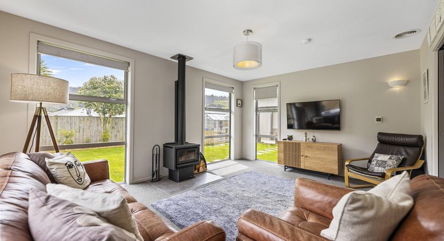  at 8 Glendermid Close, Sawyers Bay, Port Chalmers