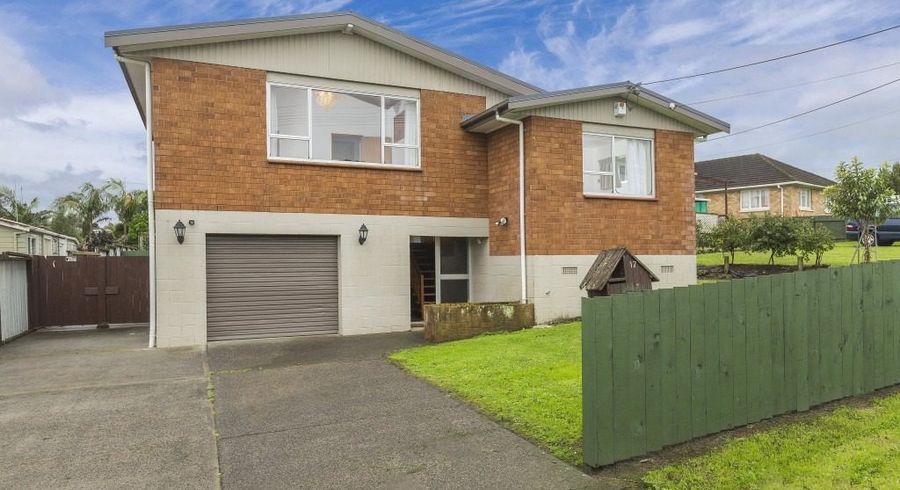  at 17 Domain Road, Glenfield, North Shore City, Auckland