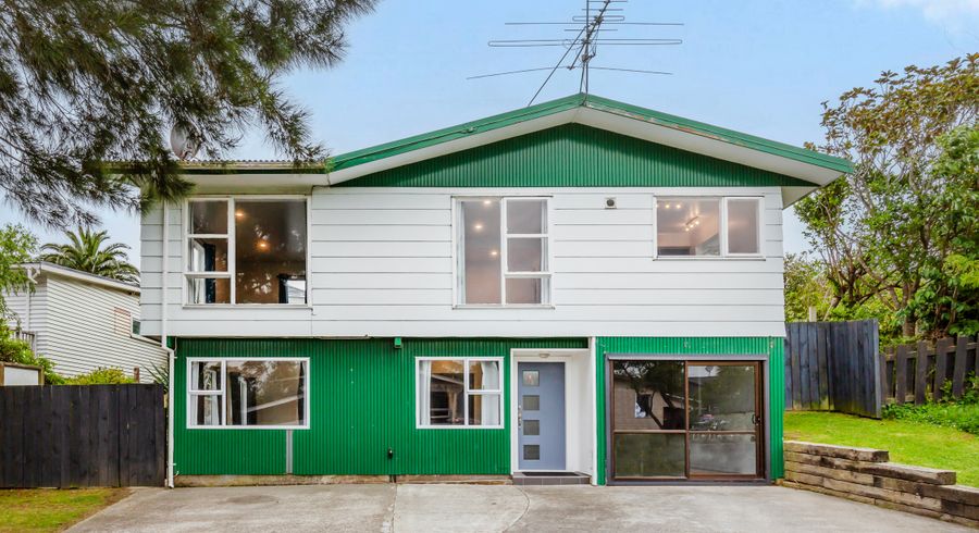  at 39 Ayton Drive, Whitby, Porirua