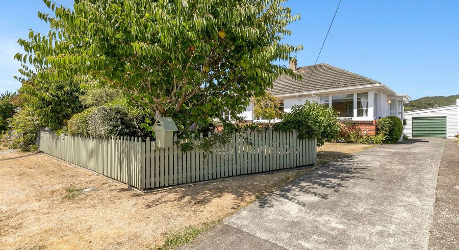  at 5 Courtenay Road, Heretaunga, Upper Hutt