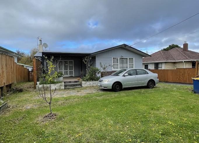  at 1/14 Peach Road, Glenfield, North Shore City, Auckland