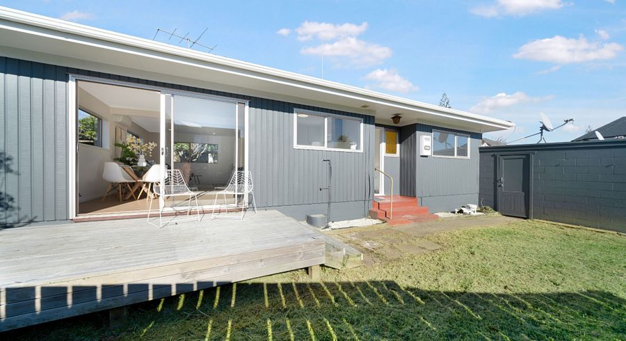  at 3/1A Amberley Avenue, Te Atatu South, Waitakere City, Auckland
