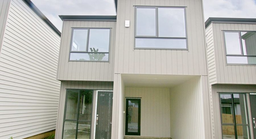  at 82F Salisbury Road, Birkdale, North Shore City, Auckland