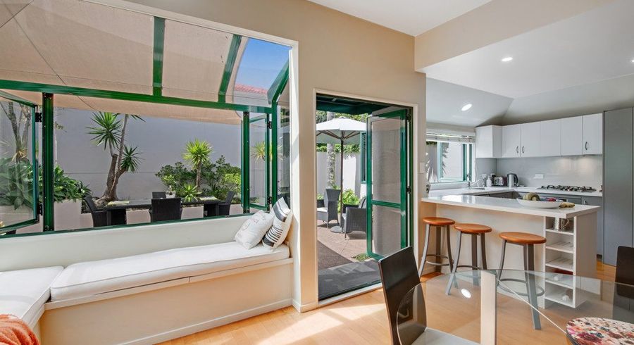  at 2/111 Beach Road, Castor Bay, Auckland