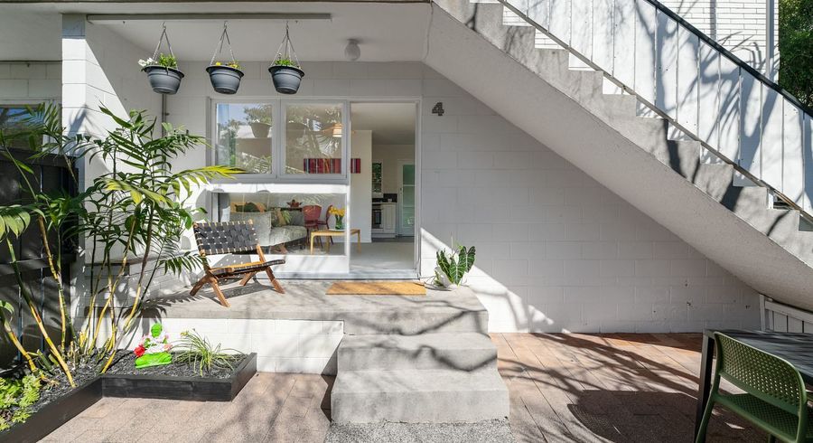  at 4/25 Wynyard Road, Mount Eden, Auckland City, Auckland