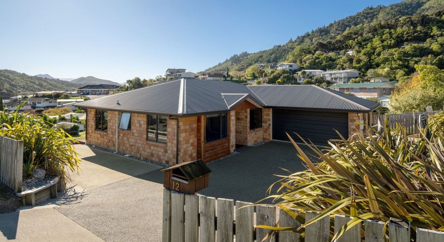  at 12 Russell Street, Picton