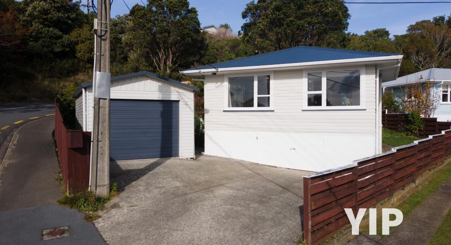  at 1 Beazley Avenue, Paparangi, Wellington