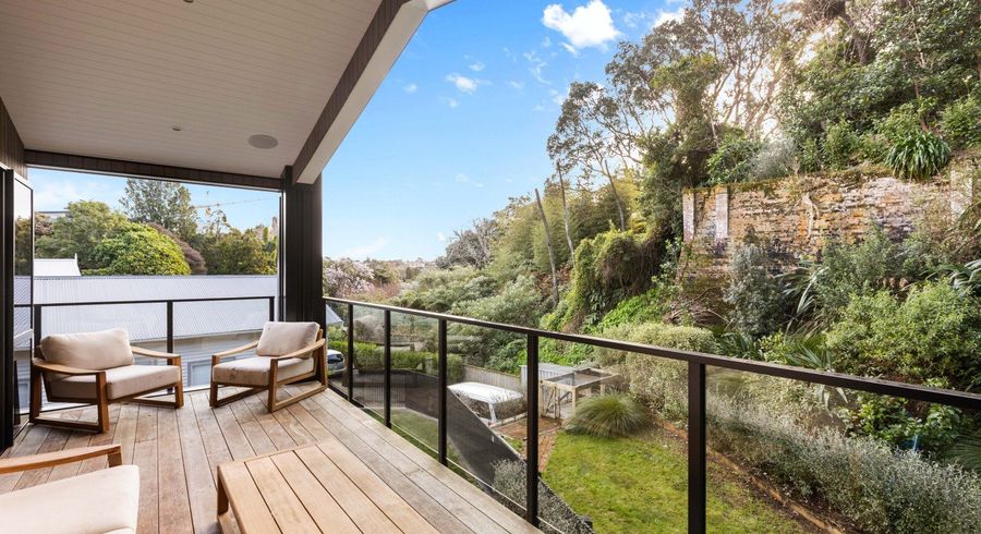  at 6E Burns Street, Westown, New Plymouth