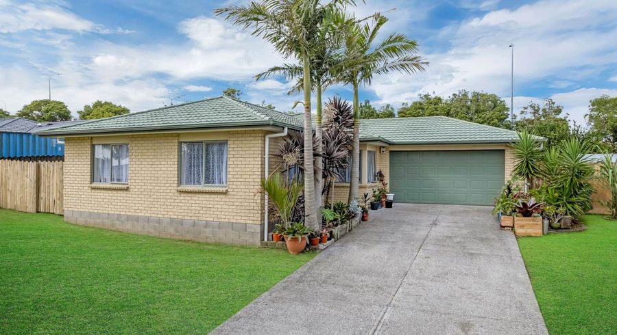  at 9 Hawkley Close, Flat Bush, Manukau City, Auckland