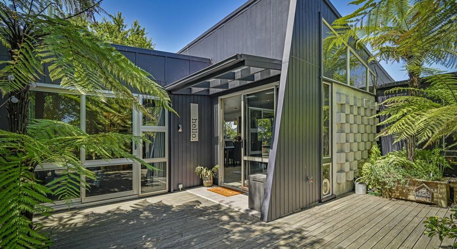  at 104B Davis Street, Saint Leonards, Hastings