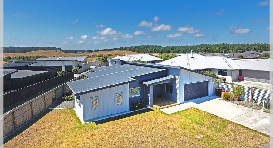  at 10 Story Street, Foxton Beach, Horowhenua, Manawatu / Whanganui