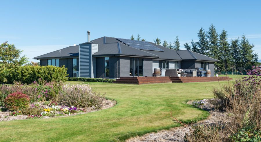  at 742 Woodstock Road, Burnt Hill, Oxford