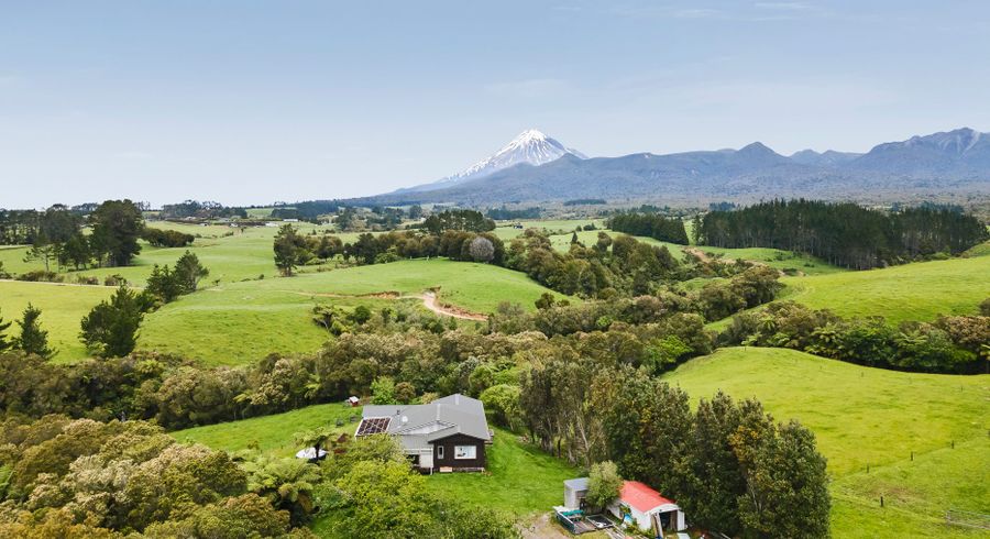  at 1389 Carrington Road, Hurworth, New Plymouth