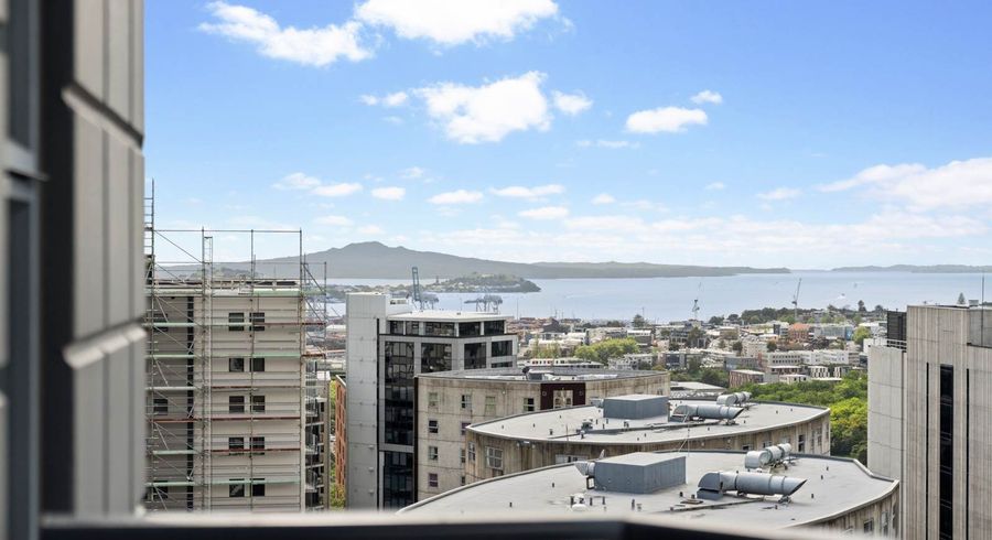  at 16J/6 St Martins Lane, Grafton, Auckland City, Auckland