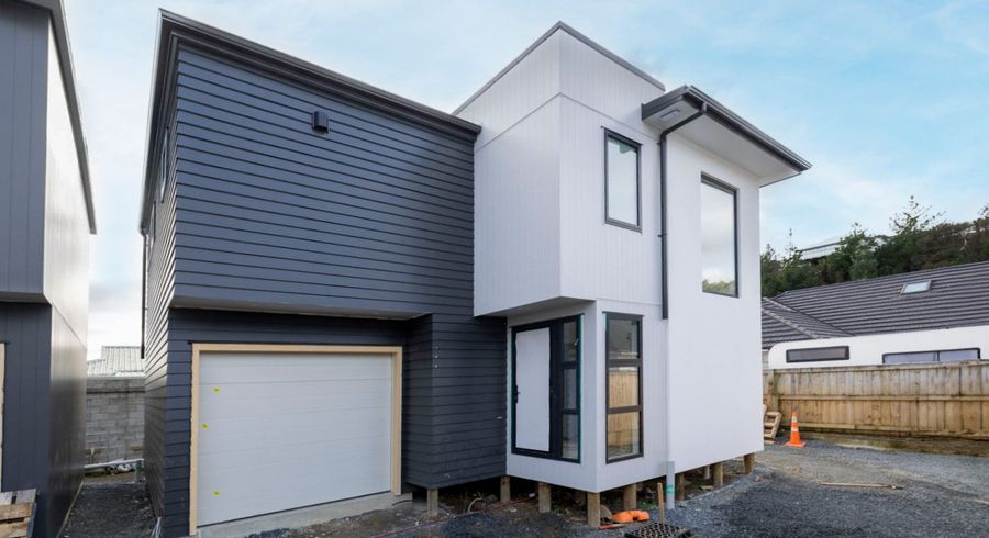  at 215 Stokes Valley Road, Stokes Valley, Lower Hutt, Wellington