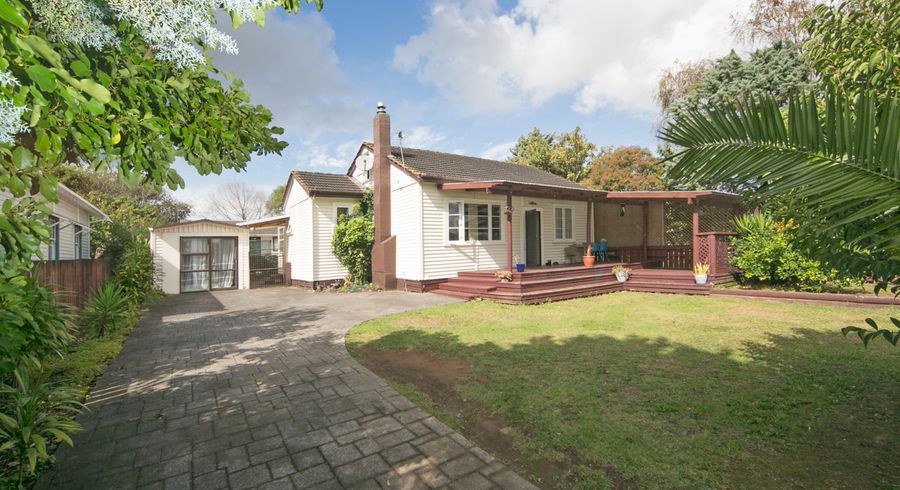 at 1/11 Royton Avenue, Māngere East, Auckland