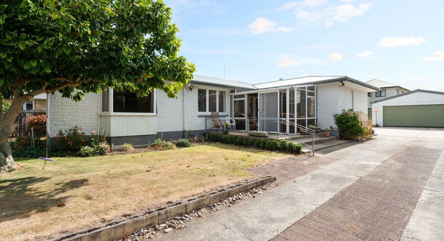  at 45 Bruce Avenue, Glenview, Hamilton