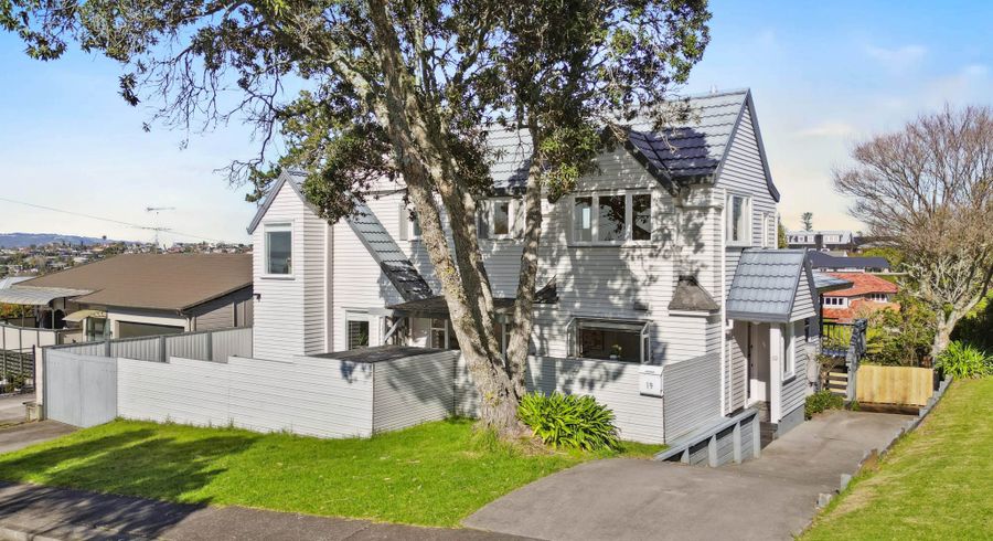  at 19 Beach Road, Mellons Bay, Manukau City, Auckland