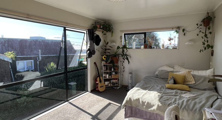  at 1/1 Gilletta Road, Mount Roskill, Auckland