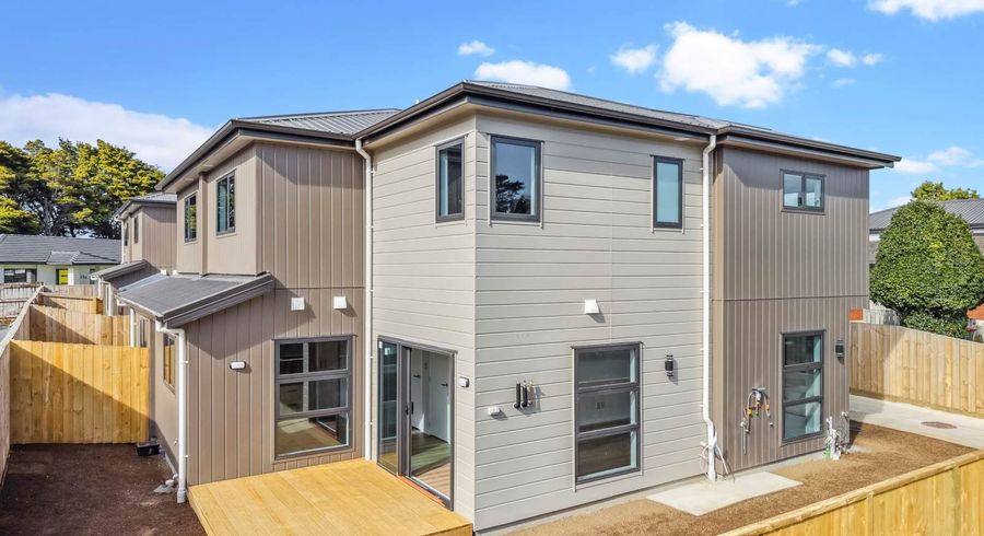  at 44A & 44B Innismara Avenue, Wattle Downs, Manukau City, Auckland