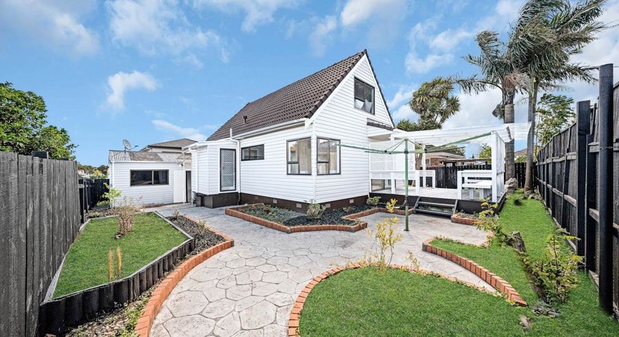  at 2/18 Elizabeth Avenue, Papatoetoe, Manukau City, Auckland
