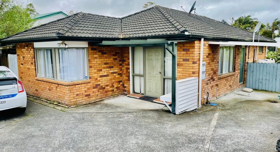  at 10 Wheaton Place, Glen Eden, Waitakere City, Auckland