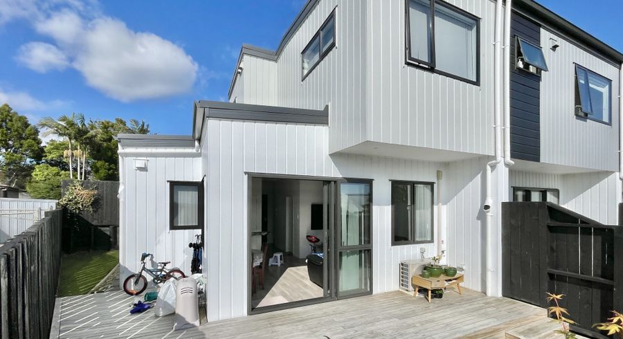  at 9/144 Titirangi Road, New Lynn, Waitakere City, Auckland