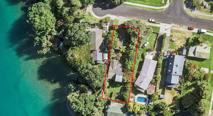  at 44 Mcleod Road, Weymouth, Auckland