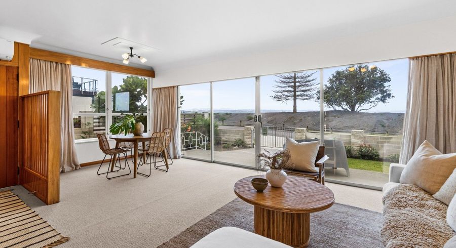  at 10 North Terrace, Westshore, Napier, Hawke's Bay