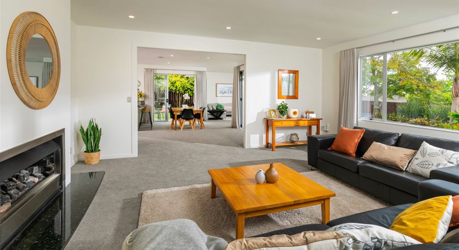  at 23 George Deane Place, Greenhithe, Auckland