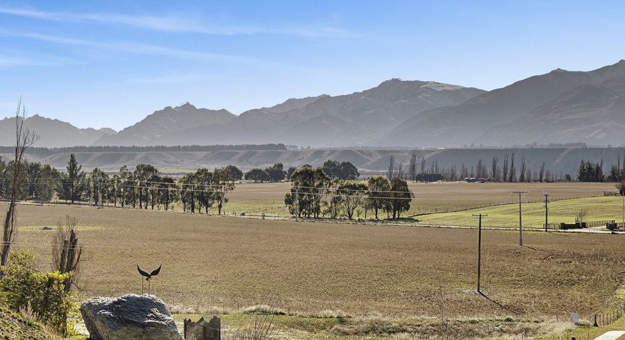  at 8 Midrun Lane, Luggate, Wanaka, Otago