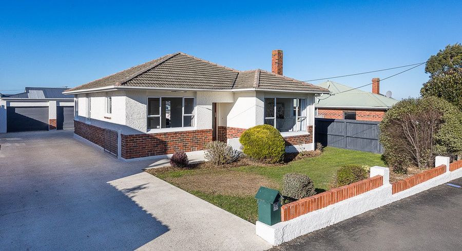  at 43 Isadore Road, Saint Clair, Dunedin, Otago