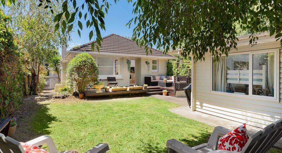  at 2/221 Lake Road, Belmont, Auckland