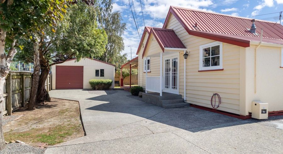  at 5 Mangaroa Hill Road, Clouston Park, Upper Hutt, Wellington