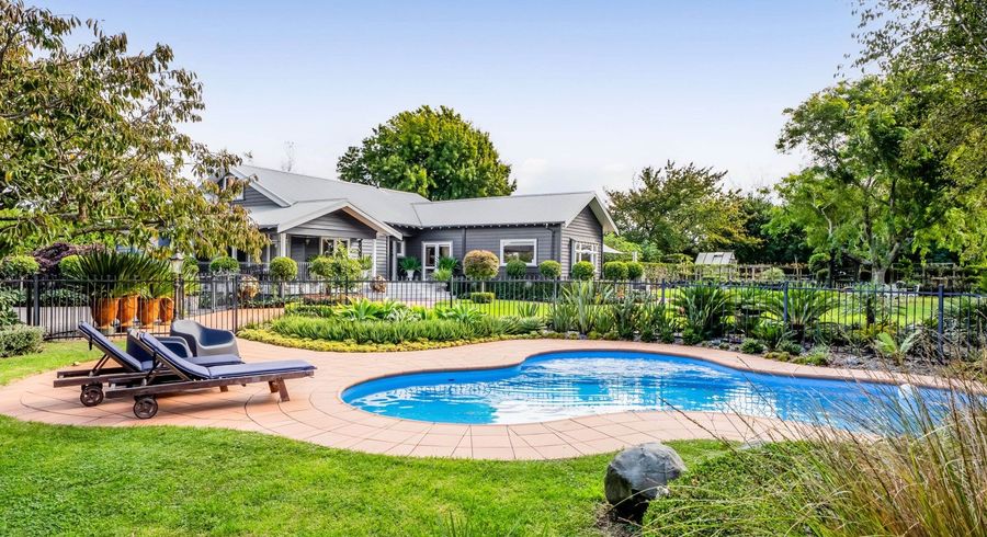  at 500 Richmond Road, Lepperton, New Plymouth