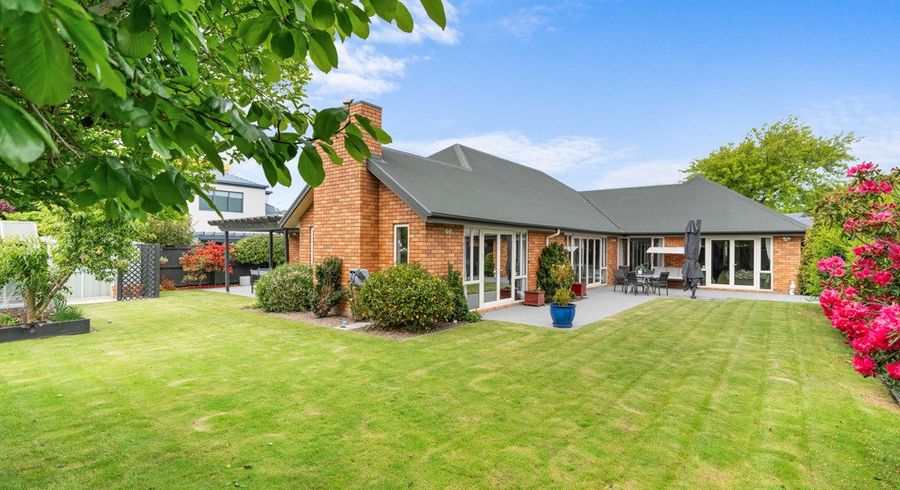  at 12 Chesterfield Mews, Russley, Christchurch
