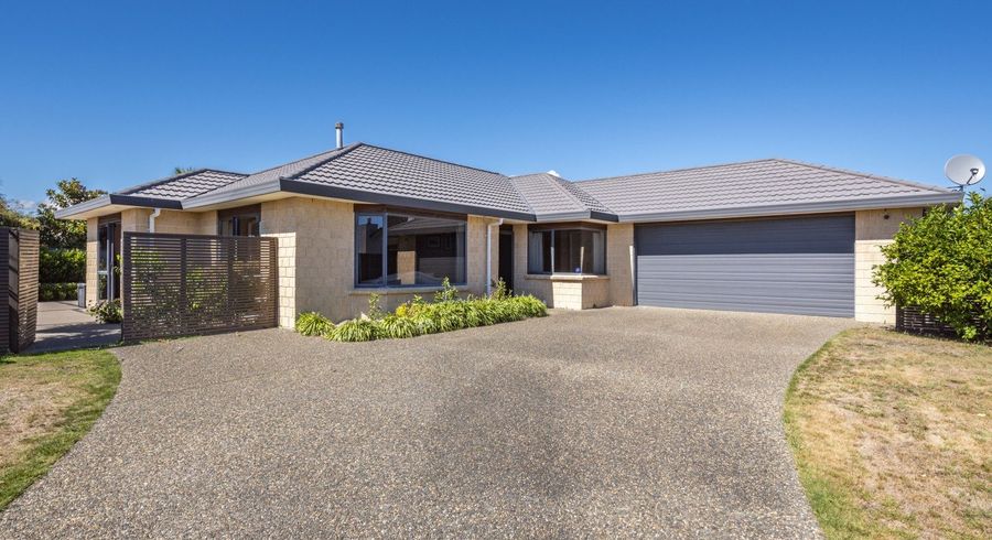  at 82 Regent Drive, Paraparaumu Beach, Kapiti Coast, Wellington