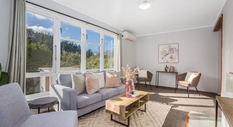  at 10 Lincoln Grove, Cannons Creek, Porirua, Wellington